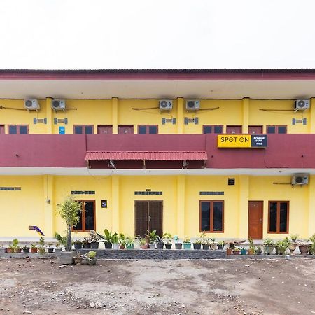 Spot On Oyo 1988 Pondok Seril Syariah Makassar Exterior foto