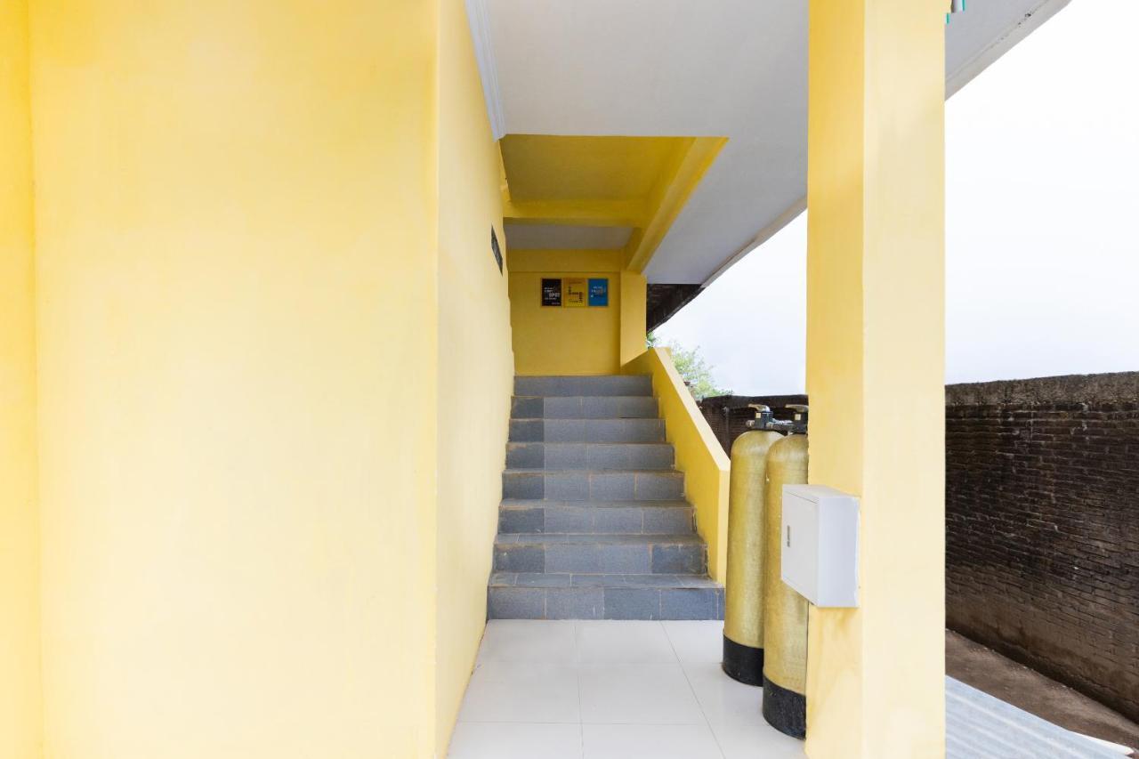 Spot On Oyo 1988 Pondok Seril Syariah Makassar Exterior foto